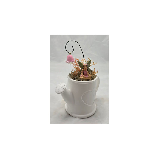 Geschenkset aus Raysin, Gießkanne, frühlingshaft dekoriert mit Elfe