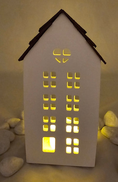 Lichthaus aus Raysin gegossen mit Schindeldach