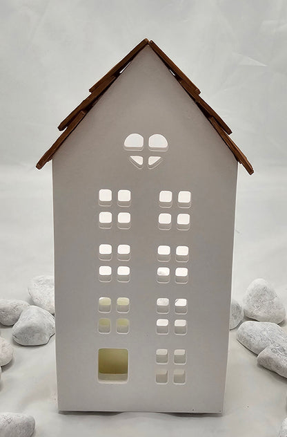 Lichthaus aus Raysin gegossen mit Schindeldach