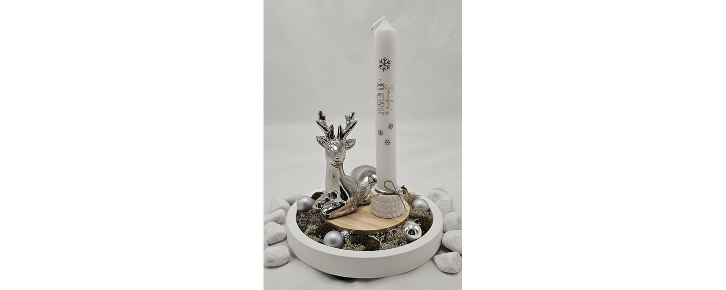 Geschenk Set "silberner Hirsch", winterlich schlicht dekoriert.