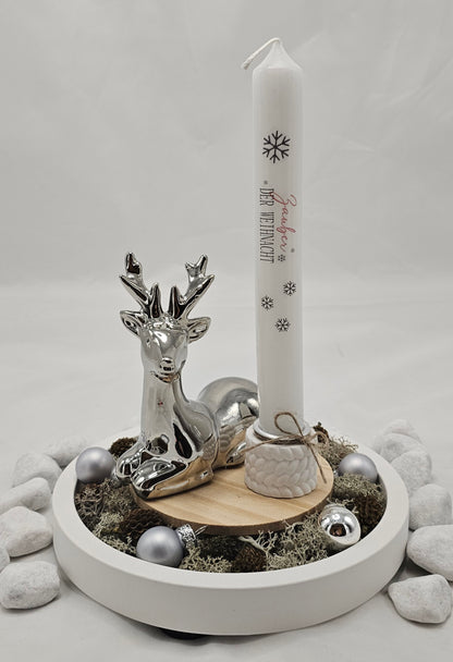 Geschenk Set "silberner Hirsch", winterlich schlicht dekoriert.