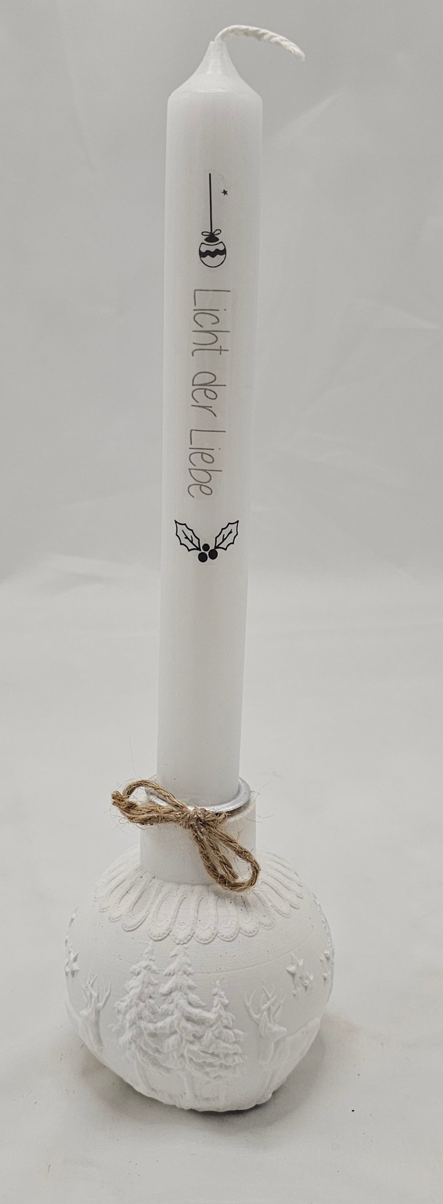 Kerzenhalter Kugel, mit winterlichem Relief, massiv, aus Raysin gegossen.