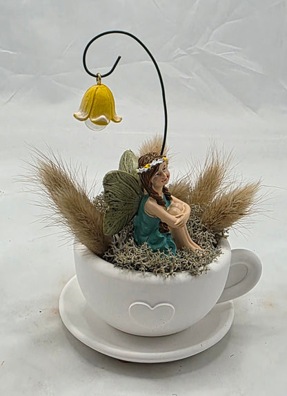 Geschenkset aus Raysin, Tasse, frühlingshaft dekoriert mit Elfe