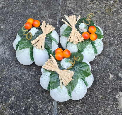 Kürbis im 3er Set, aus Beton im Landhausstil, Herbstdeko