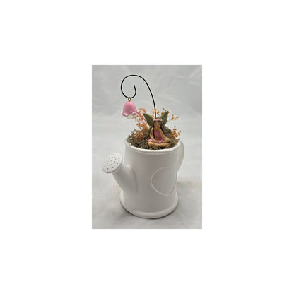 Geschenkset aus Raysin, Gießkanne, frühlingshaft dekoriert mit Elfe