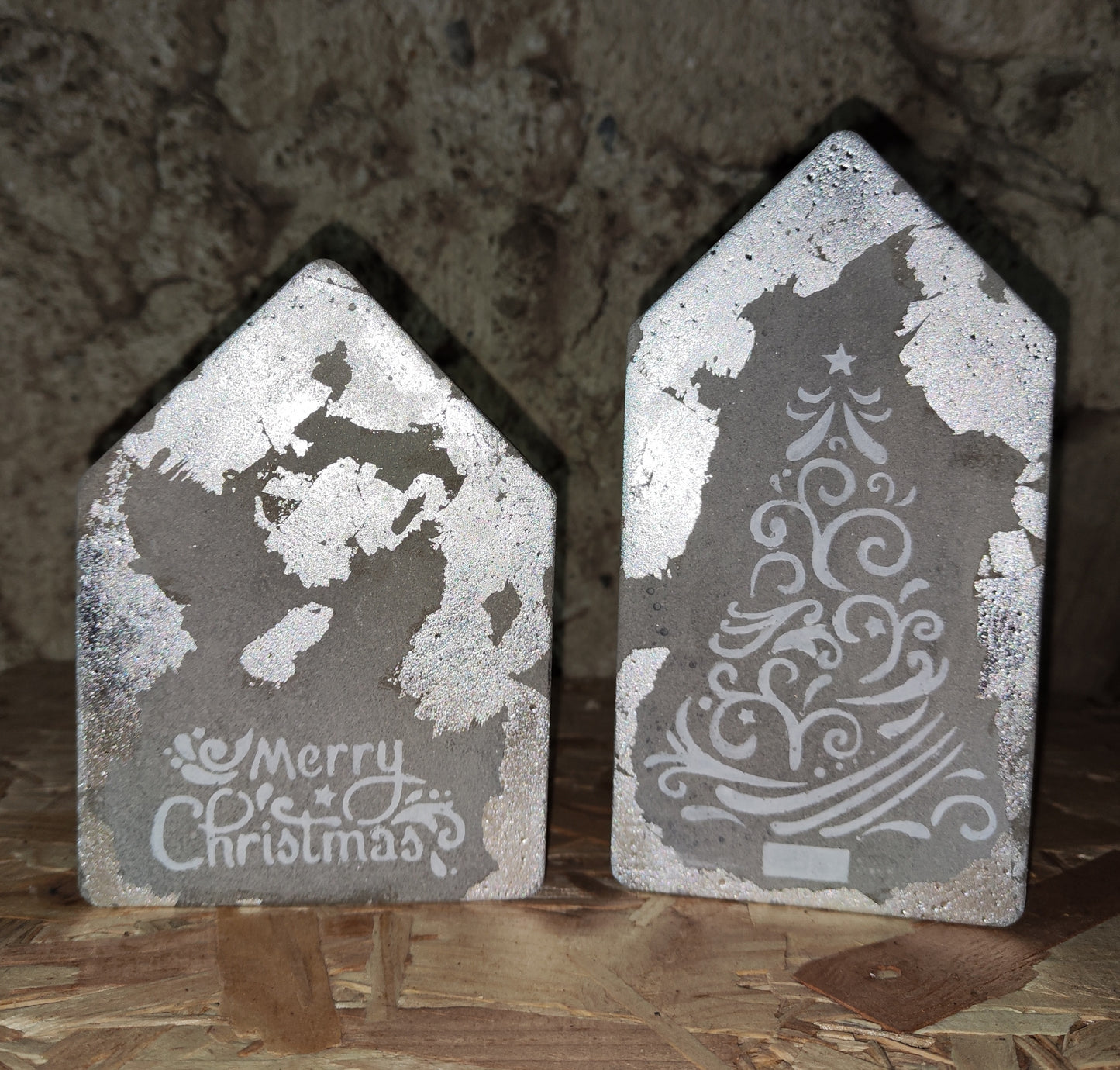 Betonhäuser "Merry Christmas", 2 Stück im Set, mit Silber und Weiß
