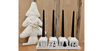 Adventskranz, länglich, mit 4 Wichtel Holzhäusern.