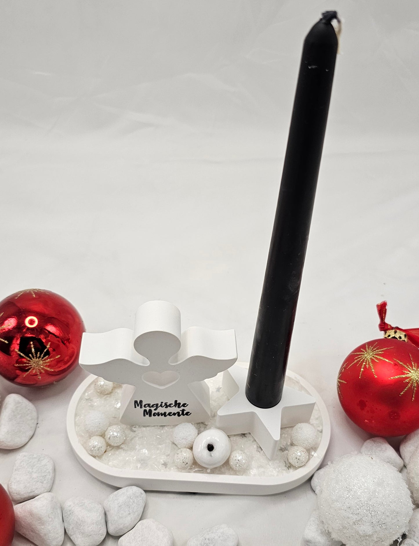 Engel  "magische Momente" auf Dekoteller, mit Kerzenhalter in Sternform, dekoriert.